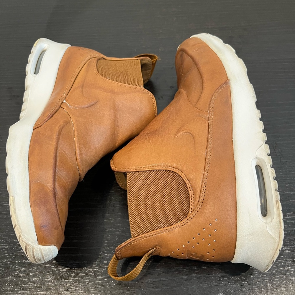 Nike Air Max Thea Mid Chelsea Style Boot Brown Sneaker 859550-200 Women’s SZ 8 - Picture 11 of 13
